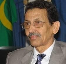 صورة الرئيس محمد فال ولد بلال … معلقا على الحرب بين روسيا وأكرونيا