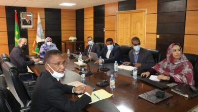 صورة رئيسة جهة نواكشوط تترأس اجتماع اللجنة التوجيهية لمشروع آراندر