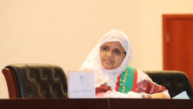صورة لحزب الحاكم يكرم بنت عبد المالك بمناسبة فوزها رئيسة لمنظمة المدن الإفريقية
