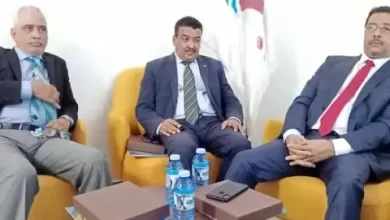 صورة وفد من مجلس الوحدة الاقتصادية العربية يزور منطقة نواذيبو