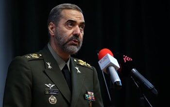 صورة وزارة الدفاع الإيرانية تطلب من الصناعات الجوية متابعة تصنيع طائرة ركاب