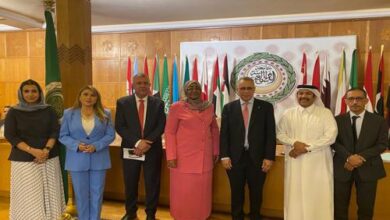 صورة اللجنة الوطنية لحقوق الانسان تقدم تقريرها للجنة العربية لحقوق الانسان في القاهرة