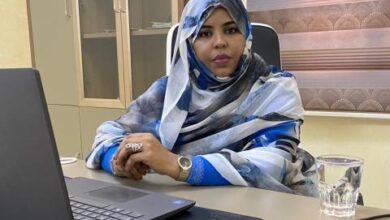 صورة النائبة سعداني بنت خيطور ترأس اجتماعا برلمانيا للاستماع لوزير التحول الرقمي