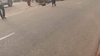 صورة نواكشوط: انقلاب سيارة يخلف قتيلين وجرحى ولمس بالجنون
