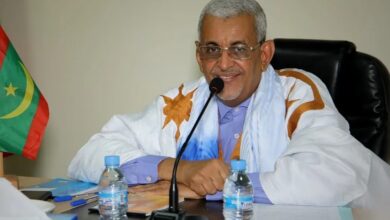 صورة رئيس الحزب الحاكم: التشاور علق بعد أن لم تعد أهدافه مضمونة