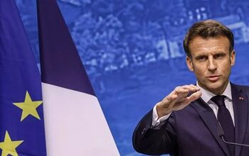 صورة ماكرون: لا نيّة في تصنيف روسيا دولة راعية للإرهاب ونأمل انتهاء الحرب 