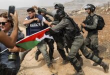 صورة أكثر من 148 انتهاكاً إسرائيلياً بحق الصحافيين في فلسطين الشهر الماضي المصدر: وكالات