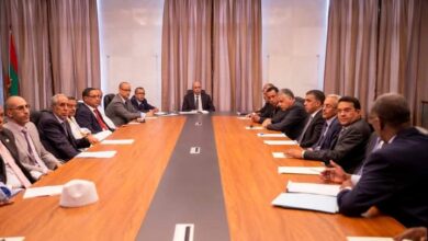 صورة رئيس الجمهورية يدعو أرباب العمل إلى التحلي بالمسؤولية في مواجهة الأزمات التي يمر بها عالمنا