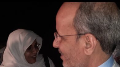 صورة الساسة والفاعلون بـ”تامشكط” يستقبلون رئيس الحزب الحاكم على مشارف المدينة