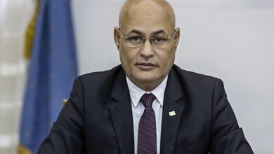 صورة وزير الثقافة يدعو الشباب إلى الوقوف صفا واحدًا خلف رئيس الجمهورية