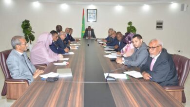 صورة اجتماع للجنة الوزارية المكلفة بدراسة الصرف الصحي لمدينة انوكشوط