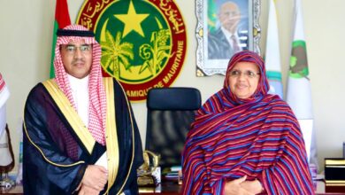 صورة رئيسة جهة نواكشوط تستقبل سفير المملكة العربية السعودية في موريتانيا