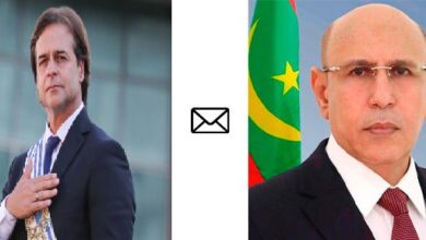 صورة رئيس الجمهورية يجدد للرئيس الأوروغواياني حرص موريتانيا على تعزيز التعاون بين البلدين