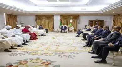 صورة الرئيس غزواني يستقبل وفدا وزاريا ماليا بقيادة وزير الخارجية