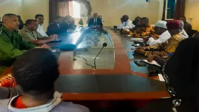 صورة نواذيبو.. السلطات تبحث مشاكل المهاجرين في الولاية  