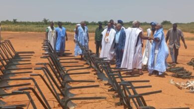 صورة لعيون: مفوضية الأمن الغذائي توزع كمية من المعدات الزراعية