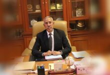 صورة وزير الدفاع يتوجه الى العاصمة النيجرية للمشركة في اجتماع لوزراء دول الساحل الخمس