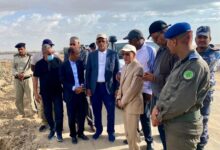 صورة وزير المياه يتفقد الأشغال الجارية لحماية عدد من أحياء نواكشوط من مياه الأمطار