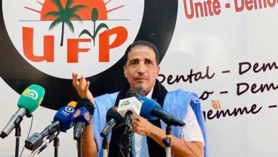 صورة بعد لقاء الوزير.. ولد مولود: أظن أننا في طريقنا إلى الحل