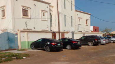 صورة نواكشوط: عصابة تسطو على حوالي عشر سيارات قرب سفارة الصين