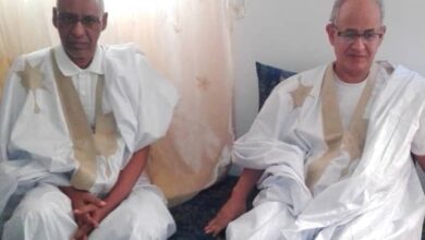 صورة مبعوث رئيس الجمهورية إلى الحوض الشرقي يستقبل أطر ولايته بمنزله بالنعمة
