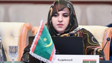 صورة وزيرة العمل الاجتماعي تستعرض من سلطنة عمان وضعية المرأة الموريتانية