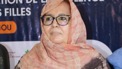 صورة رئيسة المرصد الوطني متحدثة أمام وفد حقوق الإنسان والسلطات الإدارية ونسوة باسكنو (تفاصيل)