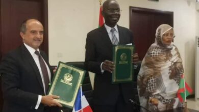 صورة وزير الشؤون الاقتصادية يوقع اتفاقية تمويل بقيمة 12 مليون اورو مع الوكالة الفرنسية للتنمية