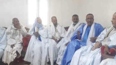 صورة رئيس حزب الإنصاف يستقبل و جهاء وأطر وساسة بلدية أم لحياظ (تفاصيل)