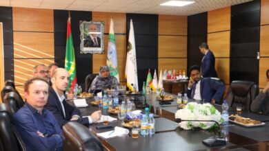 صورة بعثة من مدينة باريس في زيارة لجهة نواكشوط