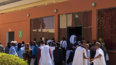 صورة الشرطة تطلب إحضار ترخيص لمؤتمر صحفي يعقده ائتلاف التناوب