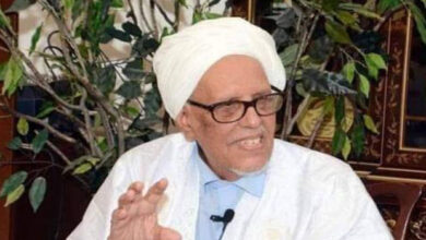 صورة رئيسة جهة نواكشوط تعزي في وفاة العلامة محمد المختار اباه