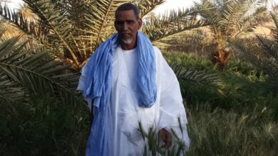 صورة أحمد ولد عمر ولدعبدي معزيا في وفاة الشهيد الصوفي ولد الشين (تدوينة)