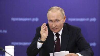 صورة بوتين يزور لأول مرة المناطق الجديدة التي انضمت لروسيا ويتفقد مدينة ماريوبول المحررة في دونباس