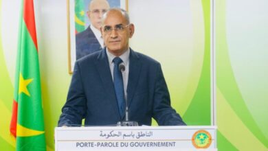 صورة الناطق باسم الحكومة: البحث ما يزال جاريا عن السجناء الفارين