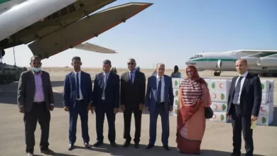 صورة بمناسبة رمضان.. موريتانيا تتسلم مساعدات غذائية من الجزائر