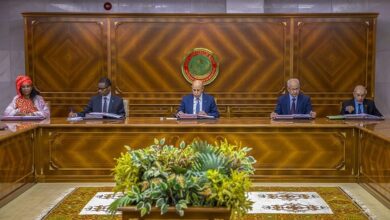 صورة الحكومة تجتمع قبيل افتتاح الحملة الانتخابية
