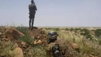 صورة مالي: عدة قتلى في هجوم مسلح وتحطم طائرة عسكرية