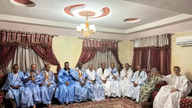 صورة الطينطان: ولد محمد راره يعقد اجتماعا حاشدا بمنزله دعما للوائح الإنصاف
