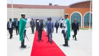 صورة على رأس وفد وزاري.. الوزير الأول يتوجه إلى روسيا