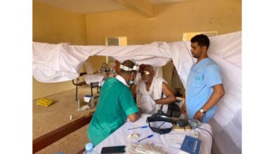 صورة قافلة طبية متعددة التخصصات تواصل تقديم خدماتها للمواطنين في قرية برينه