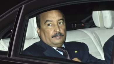 صورة ولد عبد العزيز يطلب الإذن للحديث مجددا أمام المحكمة
