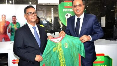 صورة هكذا كانت زيارة وزير الثقافة للجنة الأولومبية ولاتحادية كرة القدم