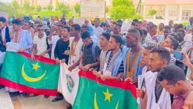 صورة مسيرة لطلاب جامعة نواكشوط تضامنا مع فلسطين