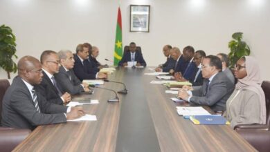صورة الوزير الأول يدعو لجعل موريتانيا وجهة جاذبة للاستثمار