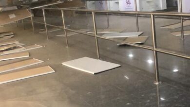 صورة تهاوي أجزاء من غطاء سقف قاعة المغادرة بمطار نواكشوط