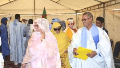 صورة الامينة العامة لوزارة الثقافة تؤدي زيارة لجناح معرض الألعاب التقليدية (صور)