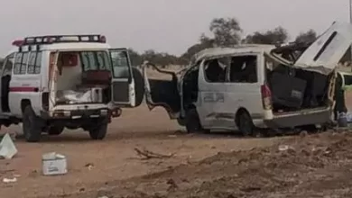 صورة وفاة خمسة أشخاص بعد انقلاب باص نقل كانوا على متنه قرب مدينة ألاك (تفاصيل)