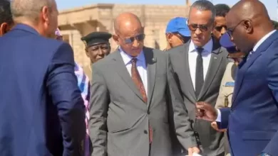 صورة وزير المياه يتفقد مقاطع من شبكة التوزيع في نواكشوط