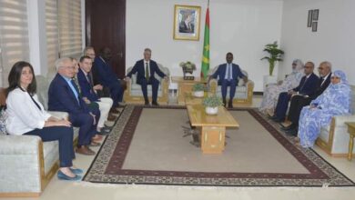 صورة هكذا استقبل الوزير الأول أعضاء اللجنة الدولية لقيادة المشروع الحضري للولوج للمياه